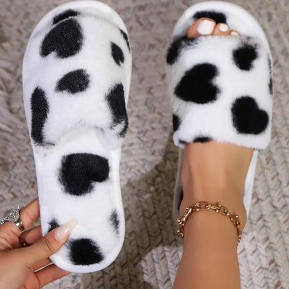 Chaussons logo coeurs