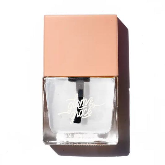 Vernis à ongles, couche transparente