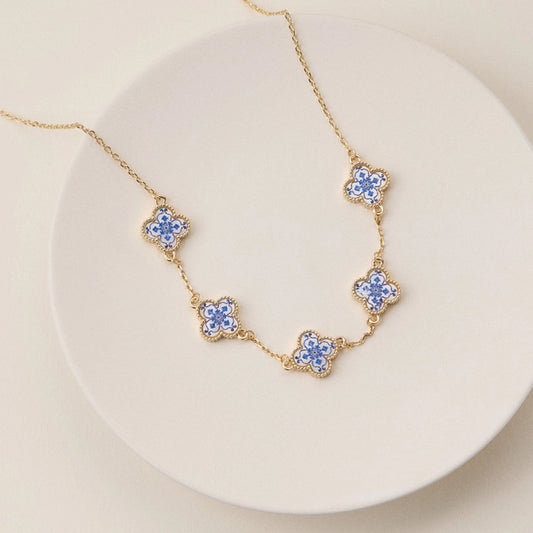 Collier Trèfle Floral Bleu en Émail