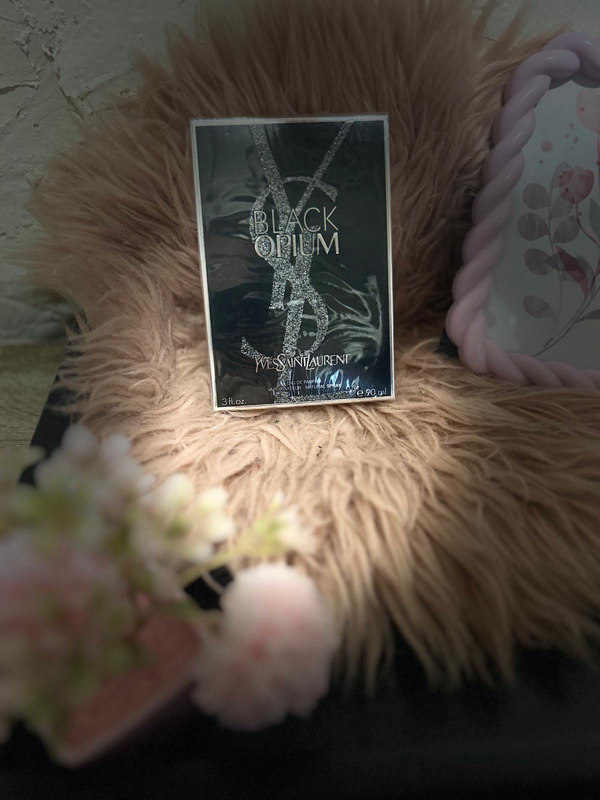 Parfum black Opium YSL